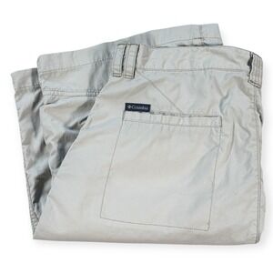 Columbia Mens Omni-Shade Cargo Shorts Tan Nylon Hiking Fishing 32W 11L RN69724